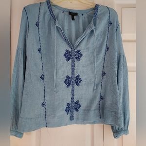 J Crew Blue Crepe Embroidered Peasant Top Cottage Core Boho Size 2